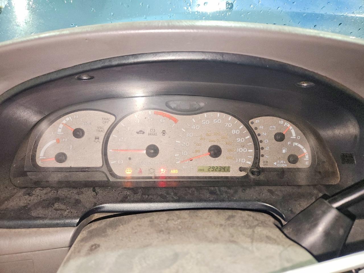 Toyota Sequoia Sr5