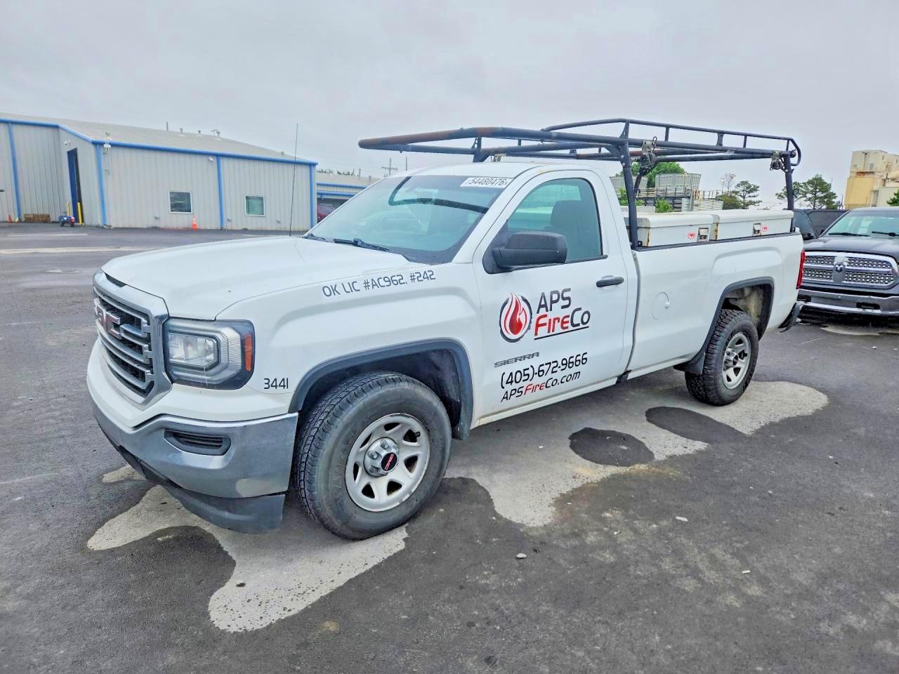 Salvage GMC Sierra Image