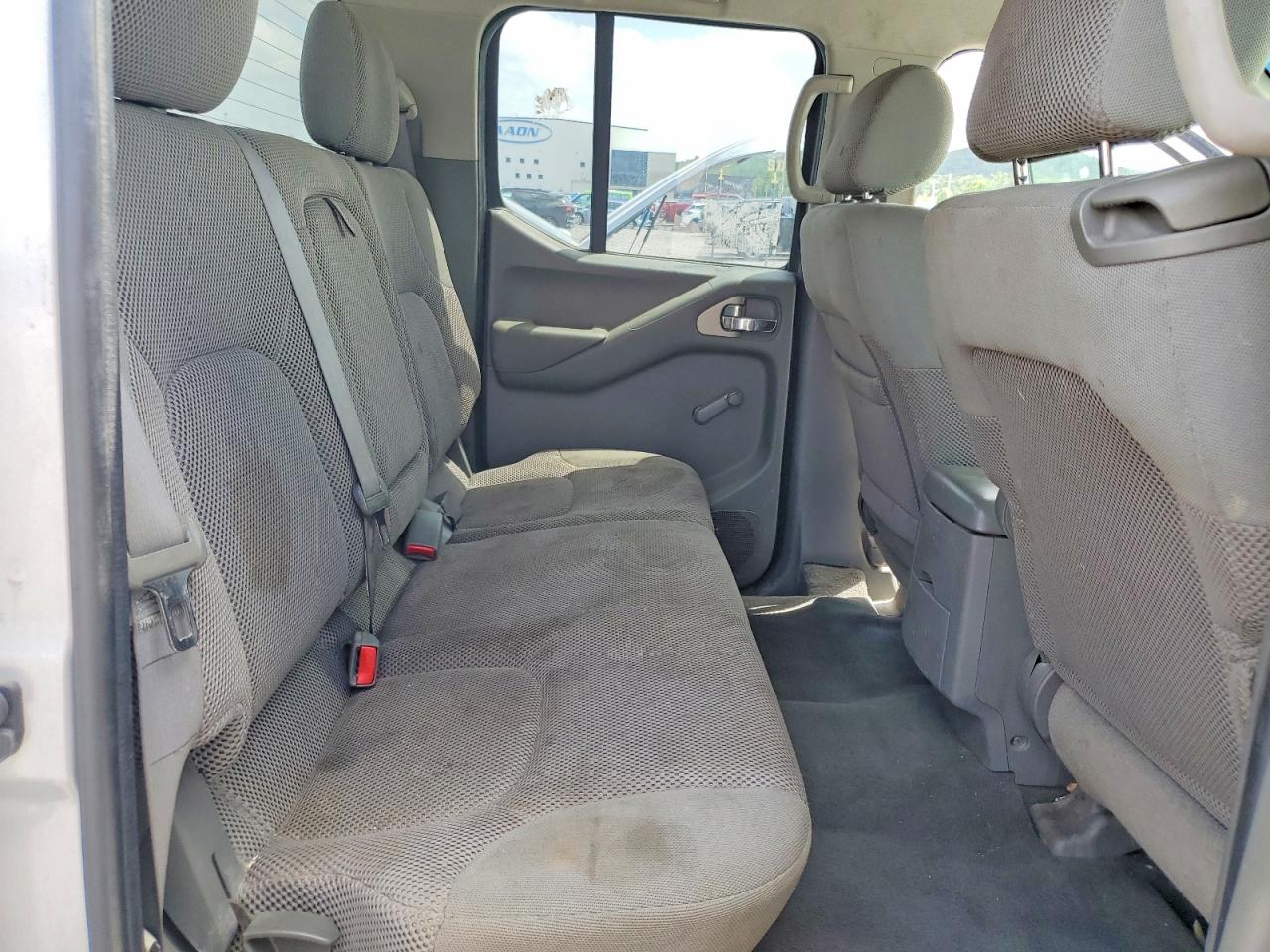 Nissan Frontier Se