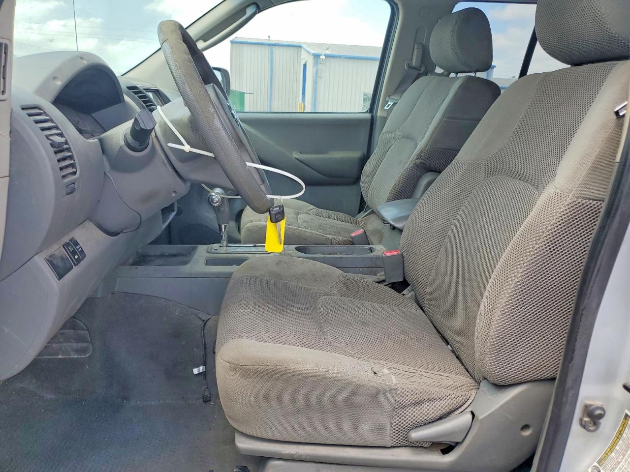 Nissan Frontier Se