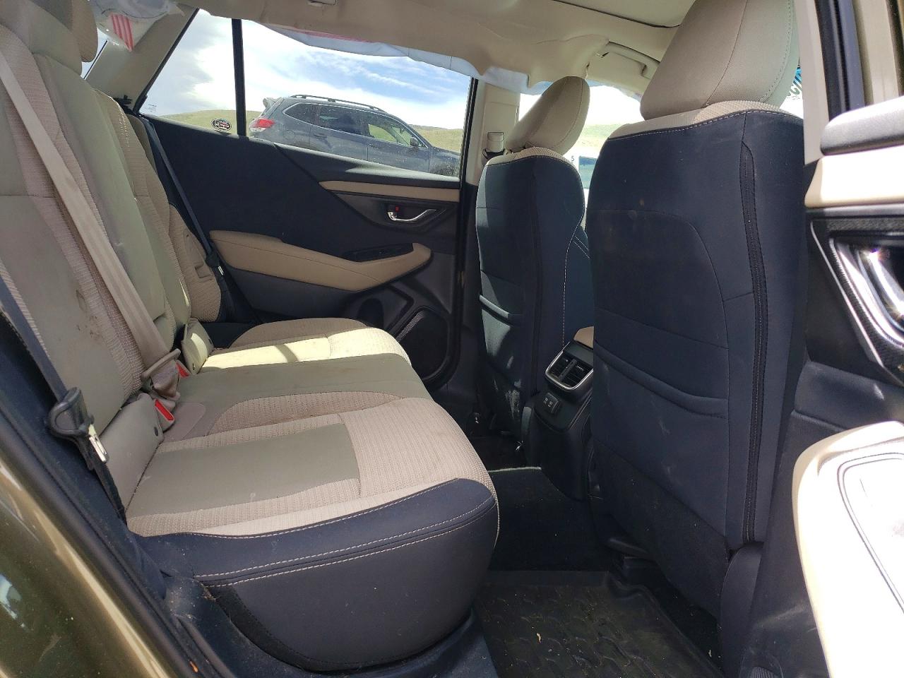 Subaru Outback Premium
