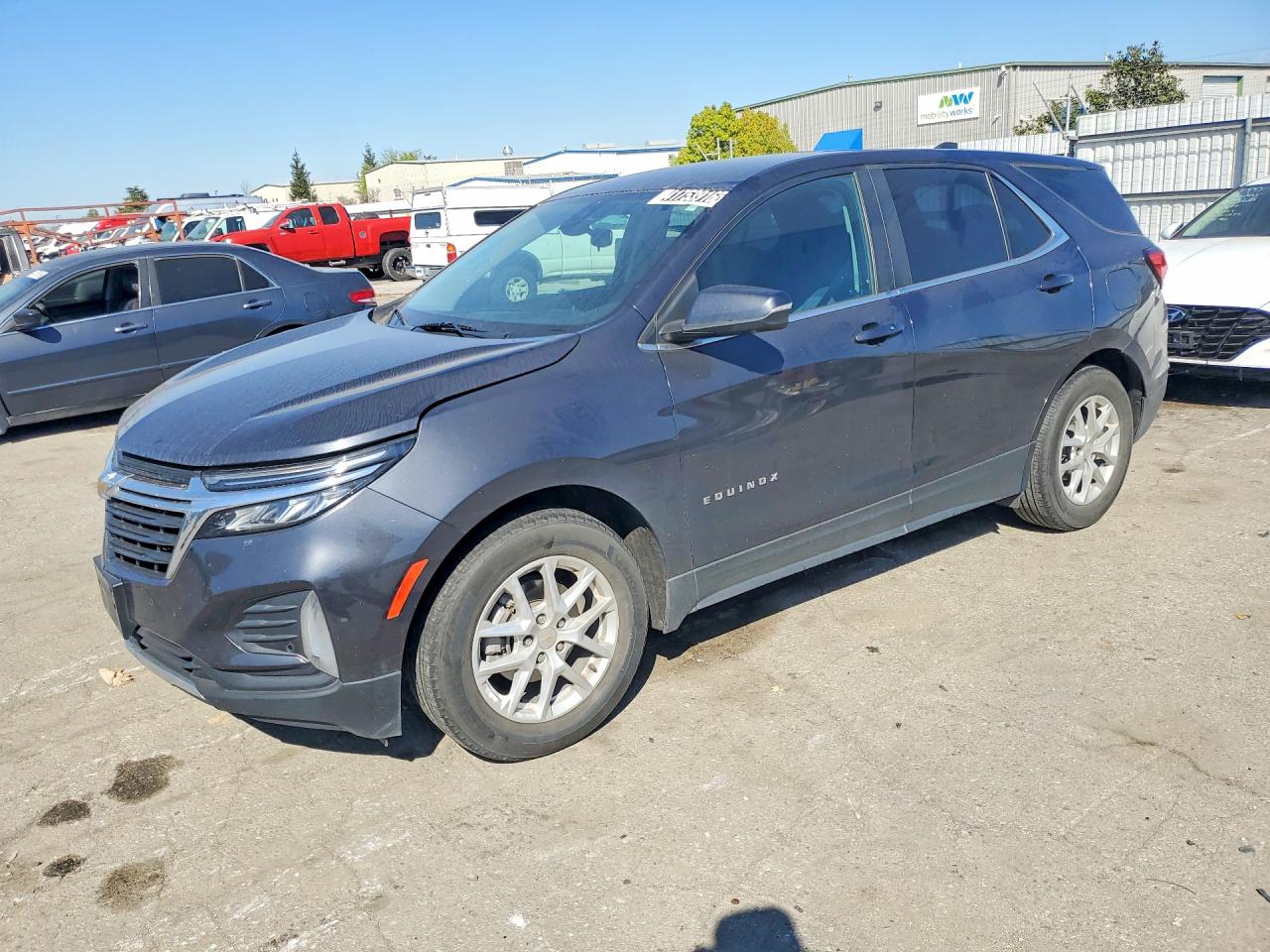 Salvage Chevrolet Equinox Image