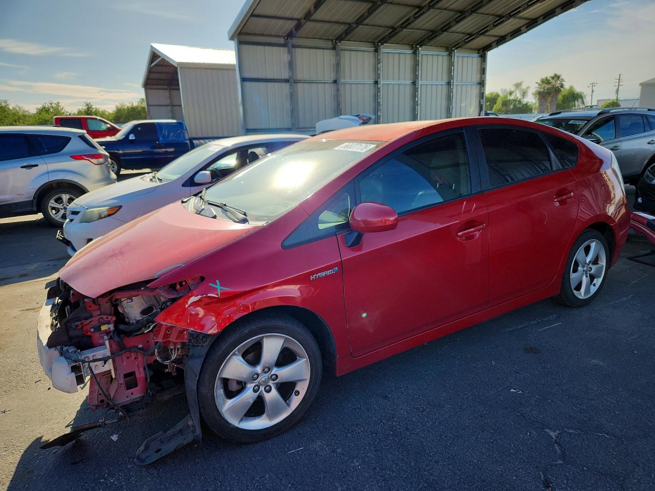 Salvage Toyota Prius Image