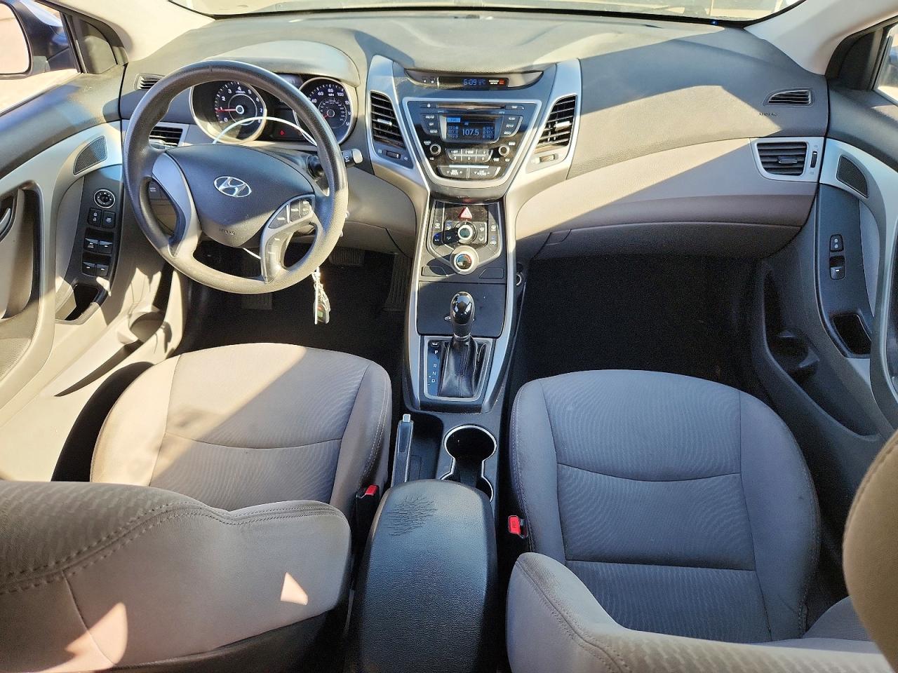 Hyundai ELANTRA Se