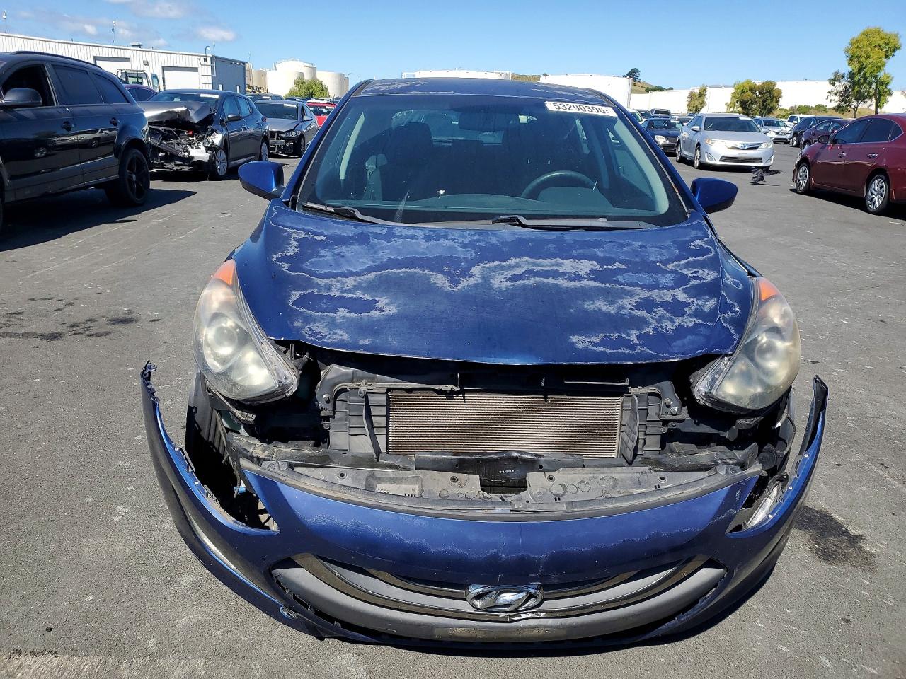 Hyundai ELANTRA Base