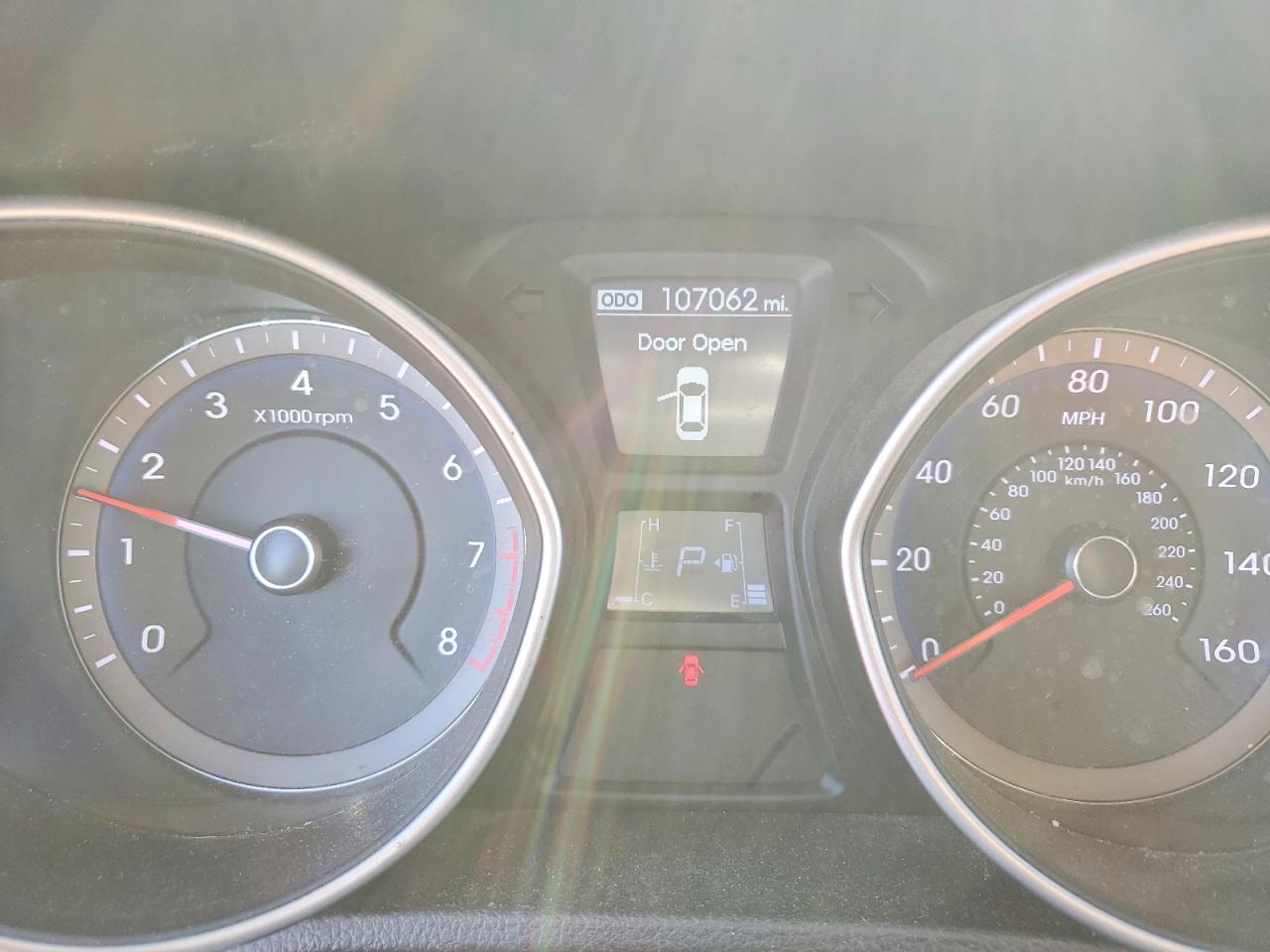Hyundai ELANTRA Base