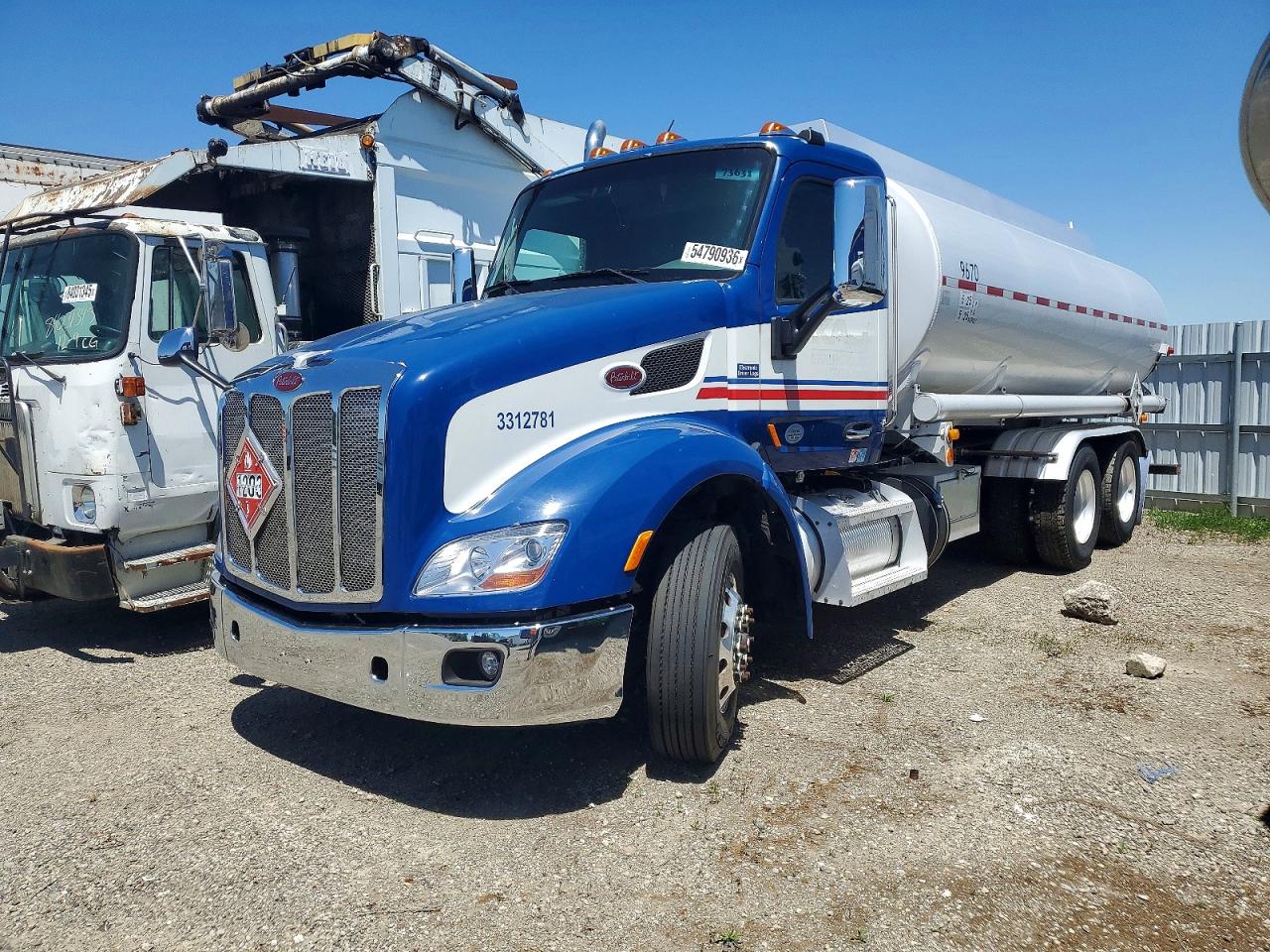 Peterbilt 579
