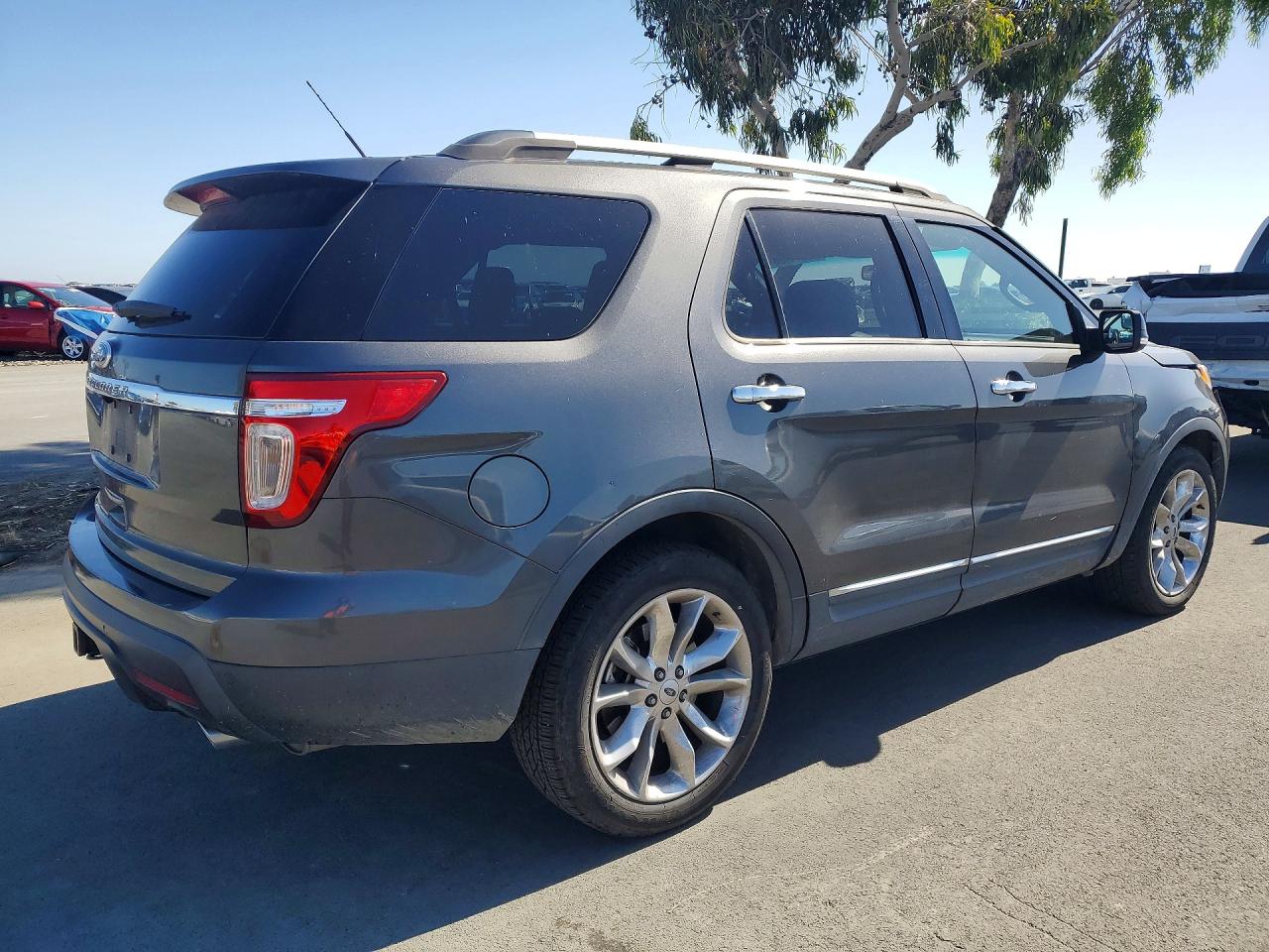 Ford Explorer Xlt