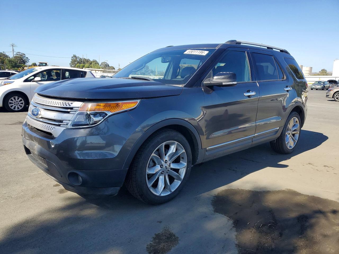 Salvage Ford Explorer Image