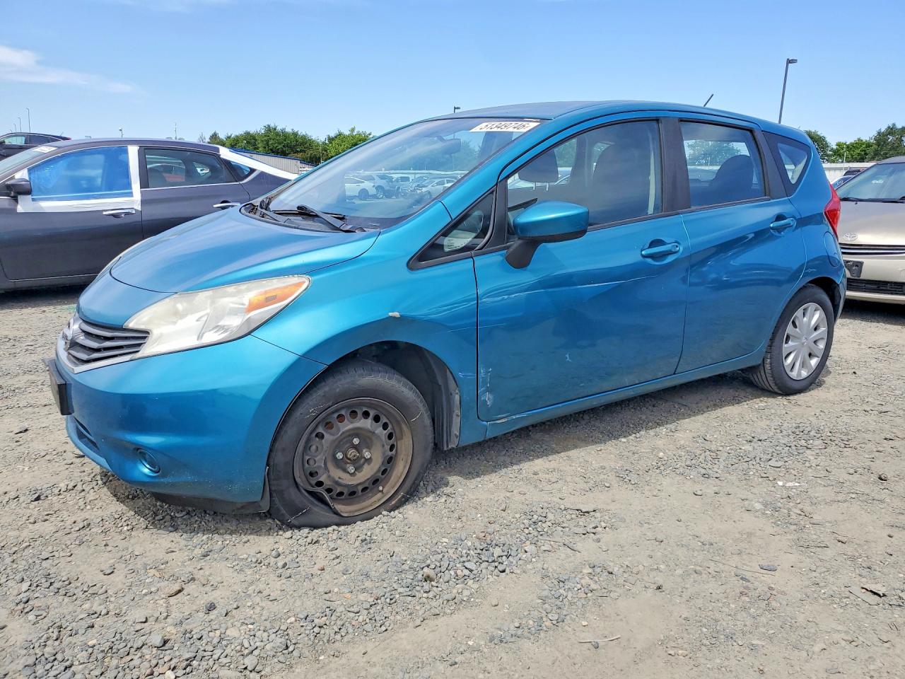 Salvage Nissan Versa Image