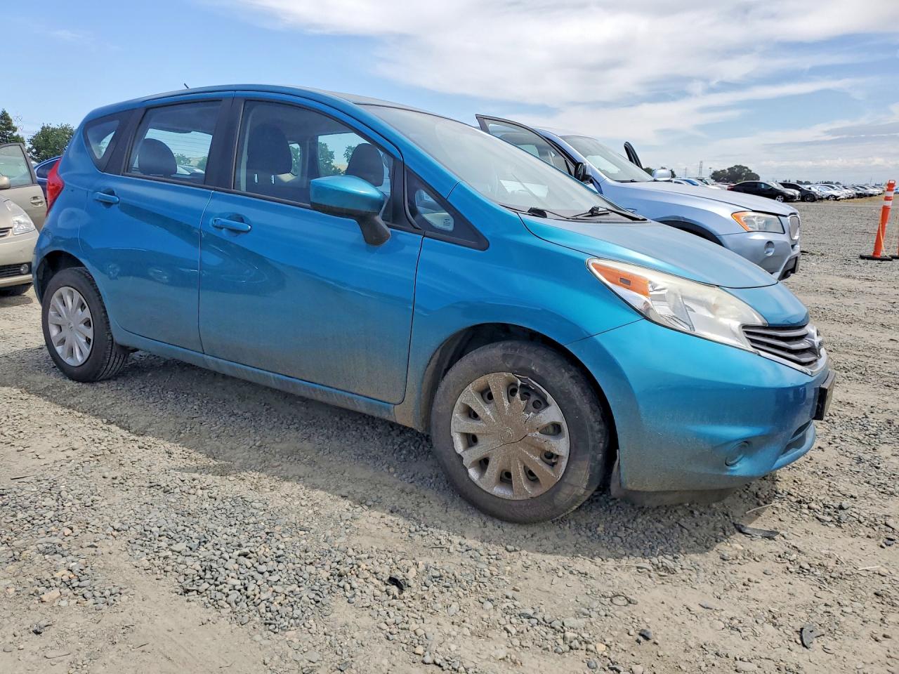 Nissan Versa S Plus