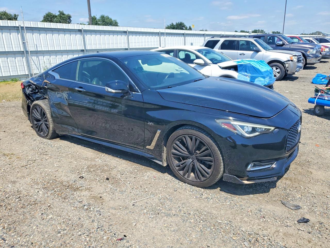 INFINITI Q60 2.0t Premium