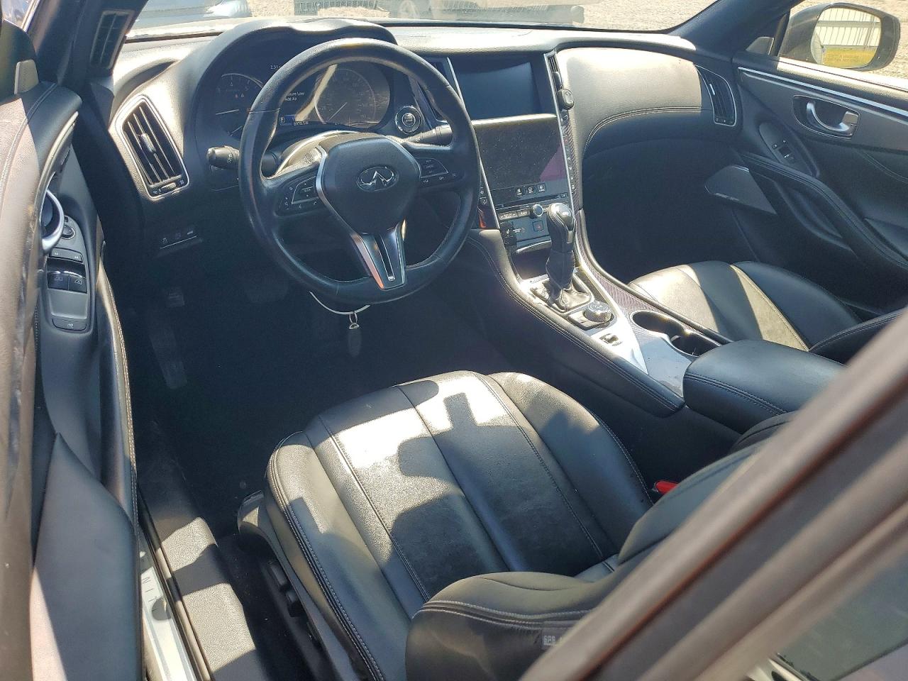 INFINITI Q60 2.0t Premium