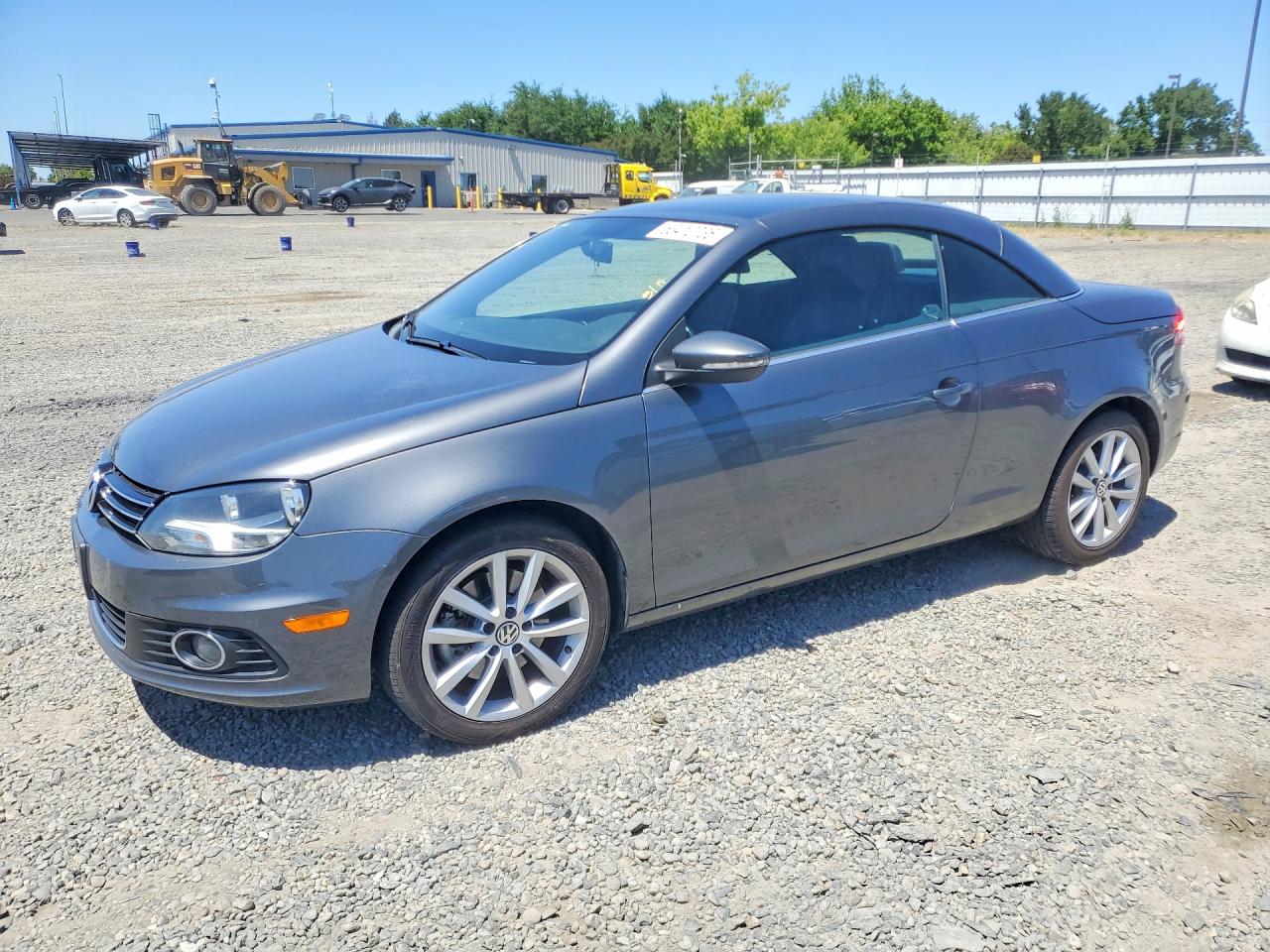 Salvage Volkswagen Eos Image