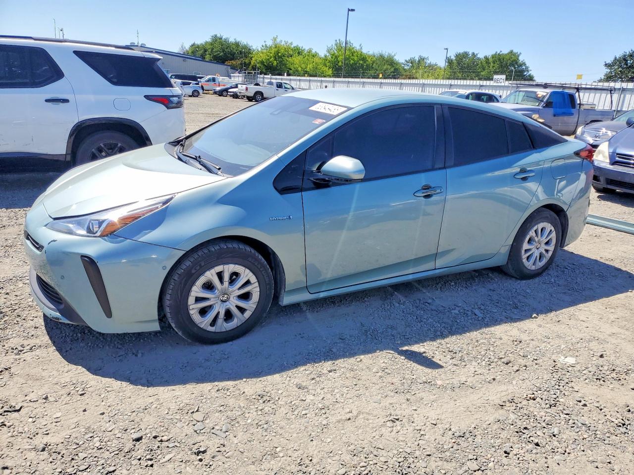 Salvage Toyota Prius Image