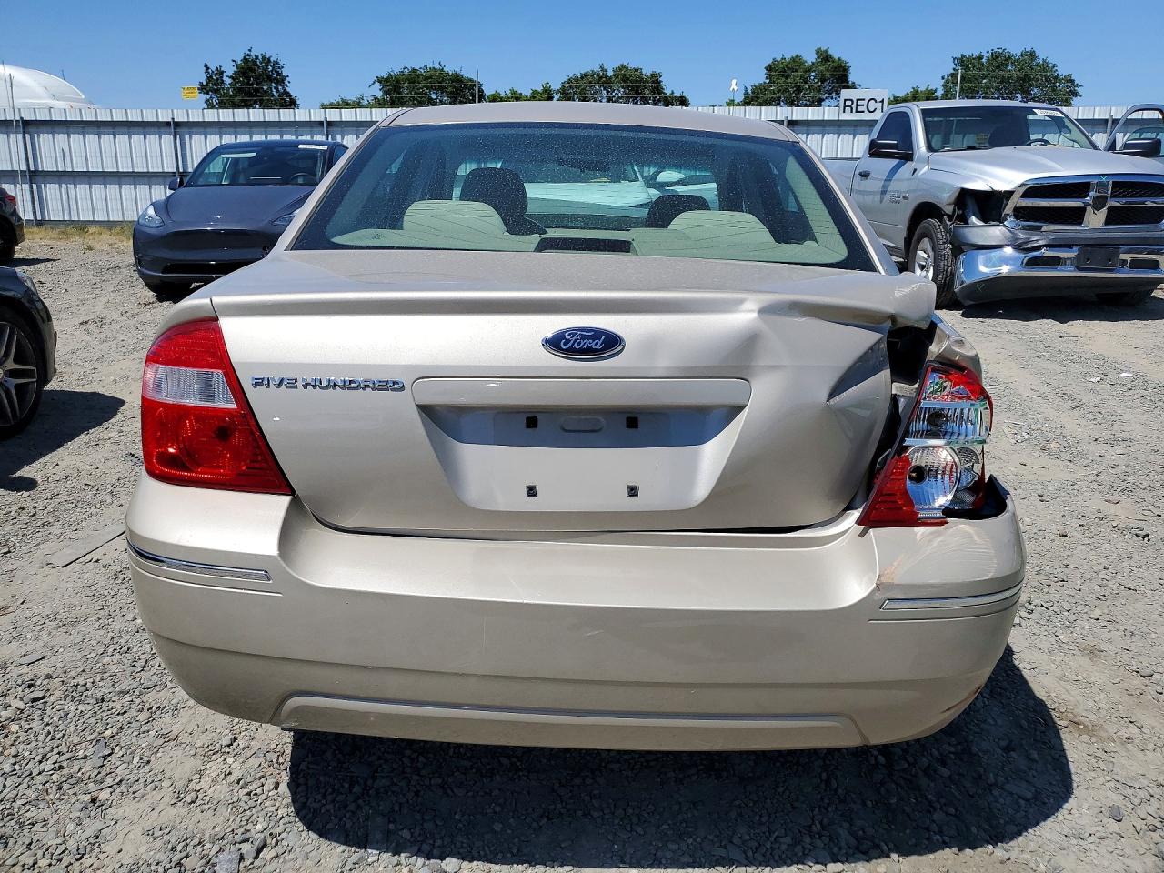 Ford Five Hundr Se
