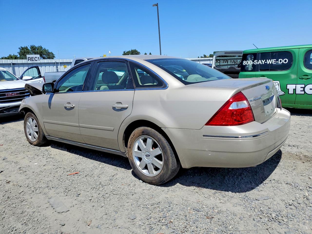 Ford Five Hundr Se
