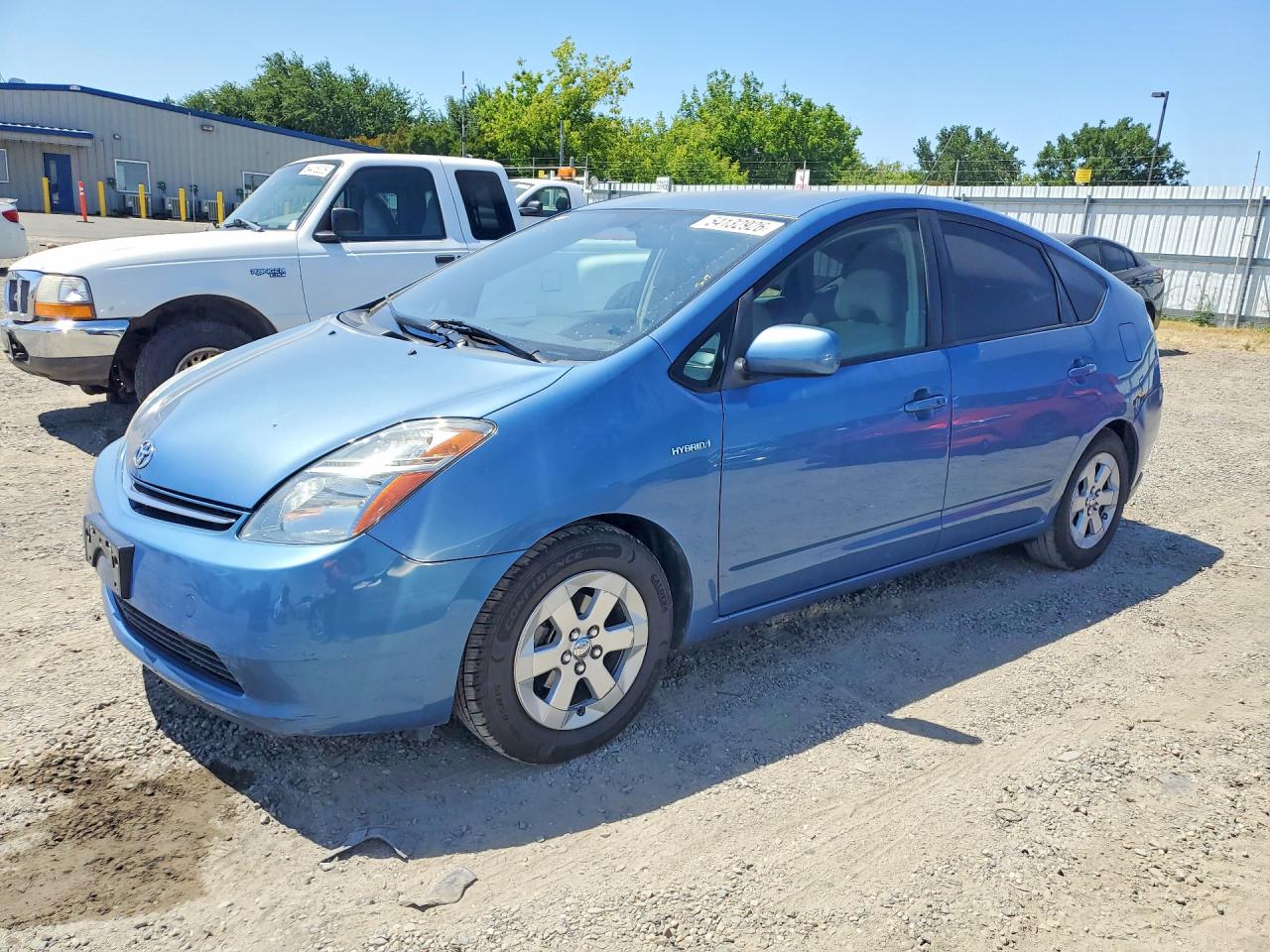 Salvage Toyota Prius Image