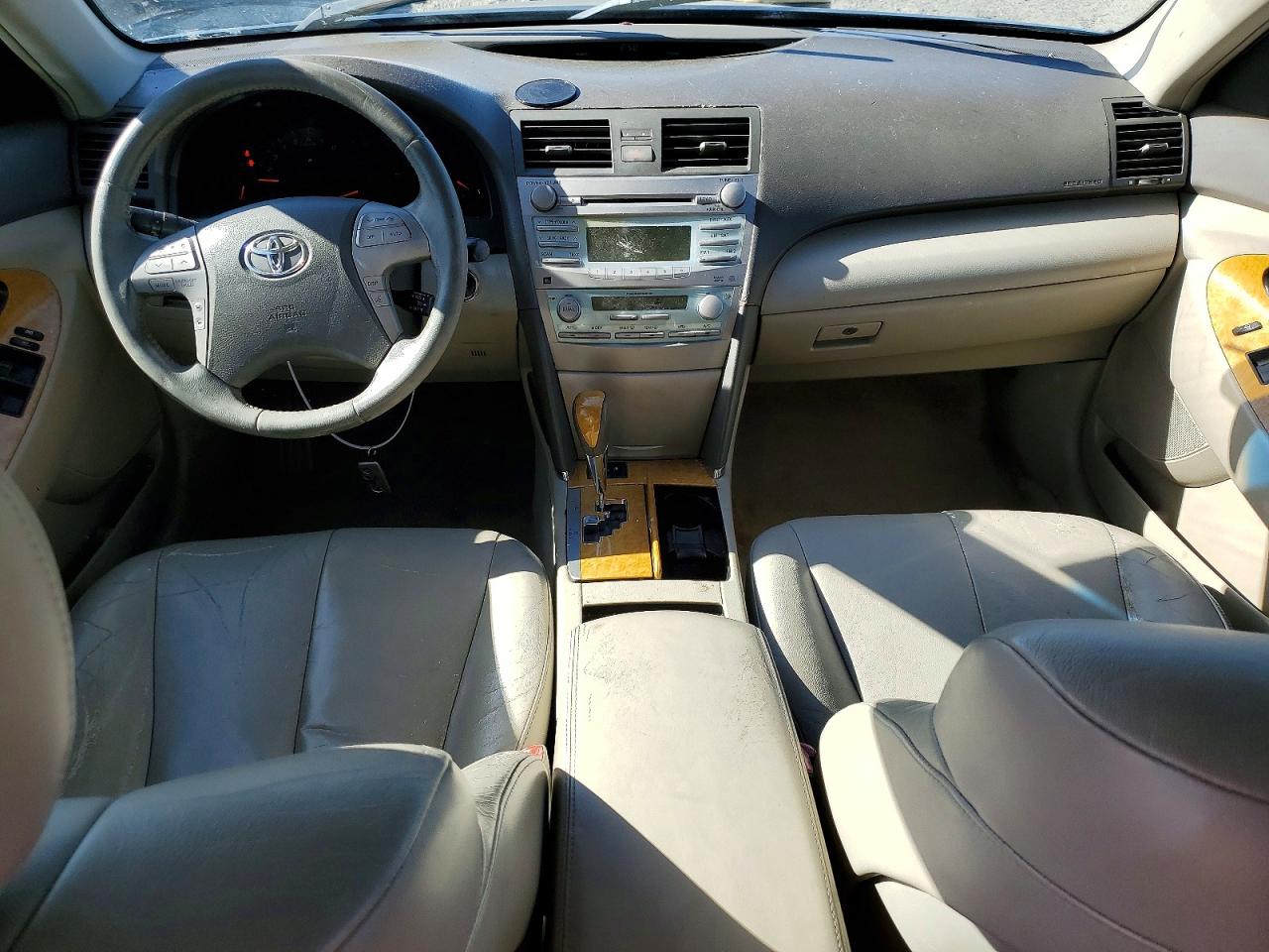 Toyota Camry Xle V6