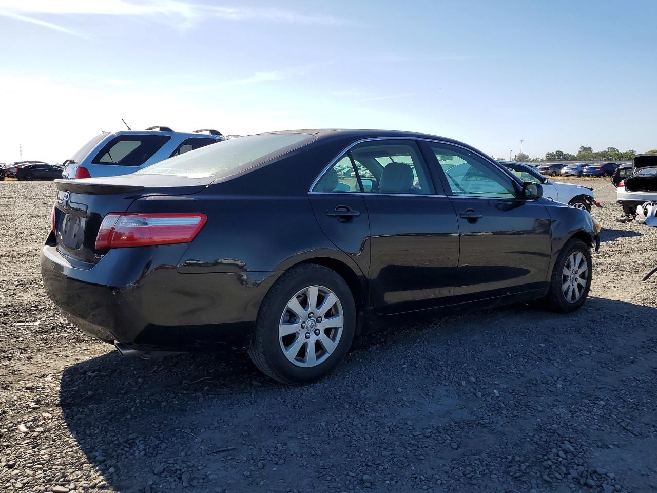Toyota Camry Xle V6