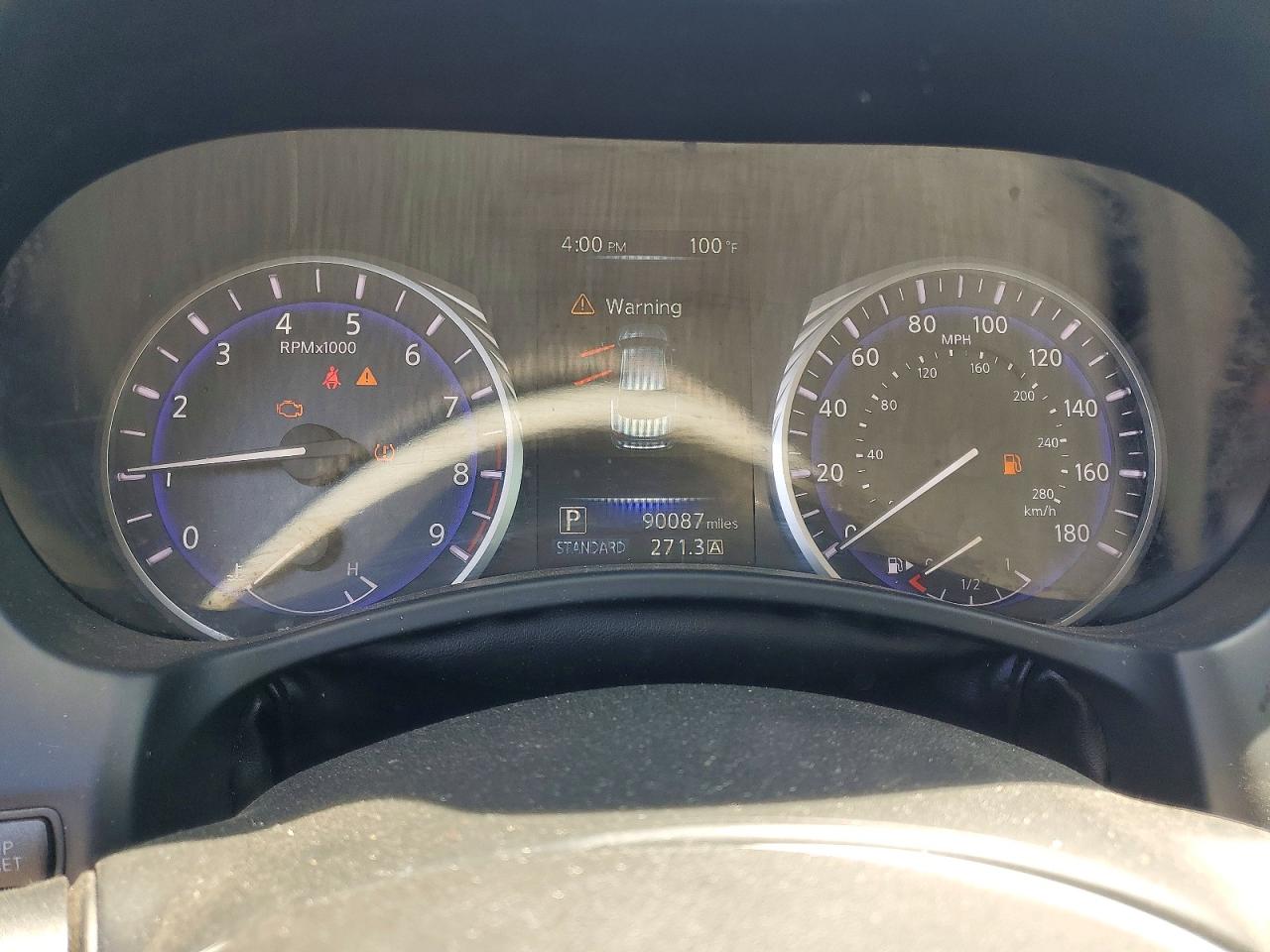 INFINITI Q50 Premium
