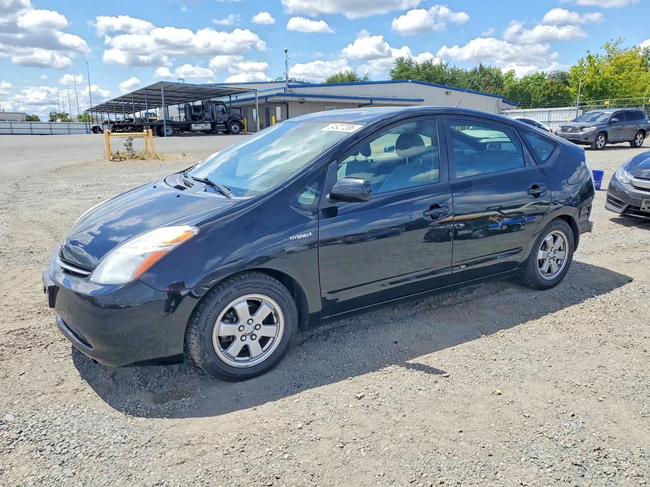 Salvage Toyota Prius Image