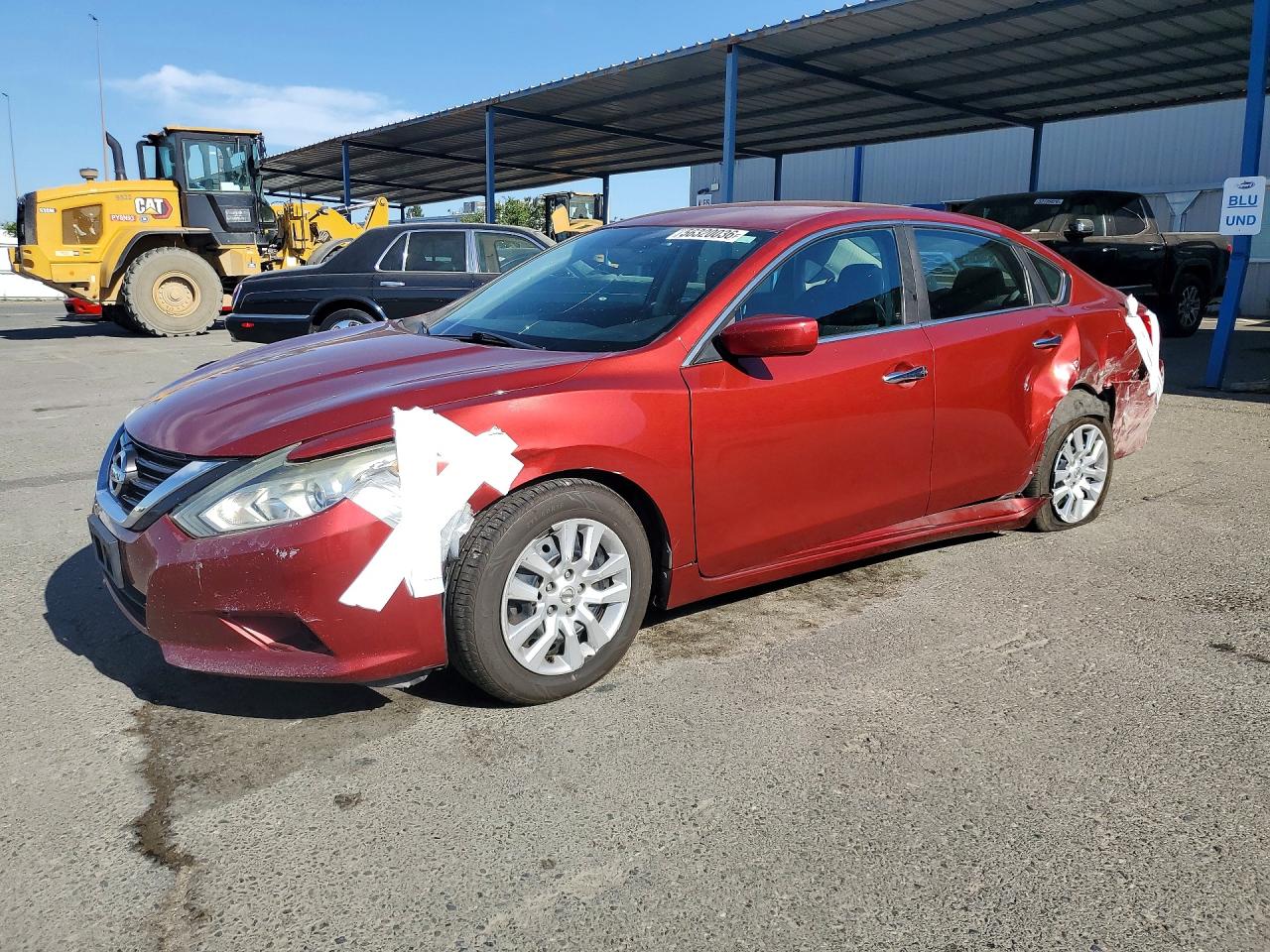 Salvage Nissan Altima Image