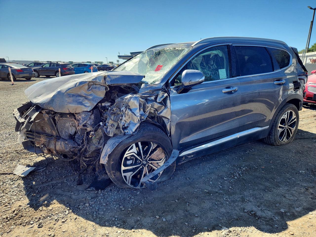 Salvage Hyundai SANTA FE Image