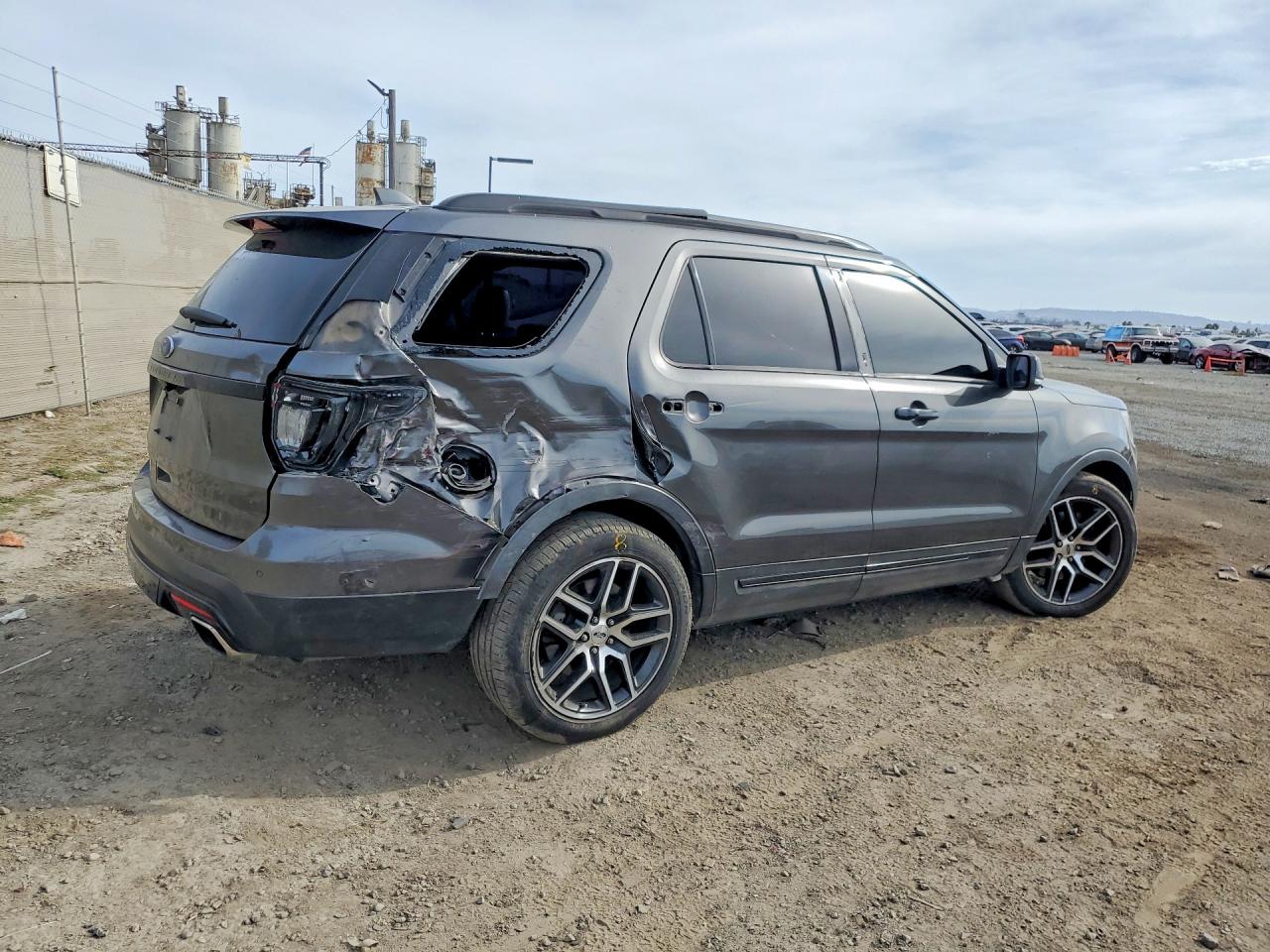 Ford Explorer Sport