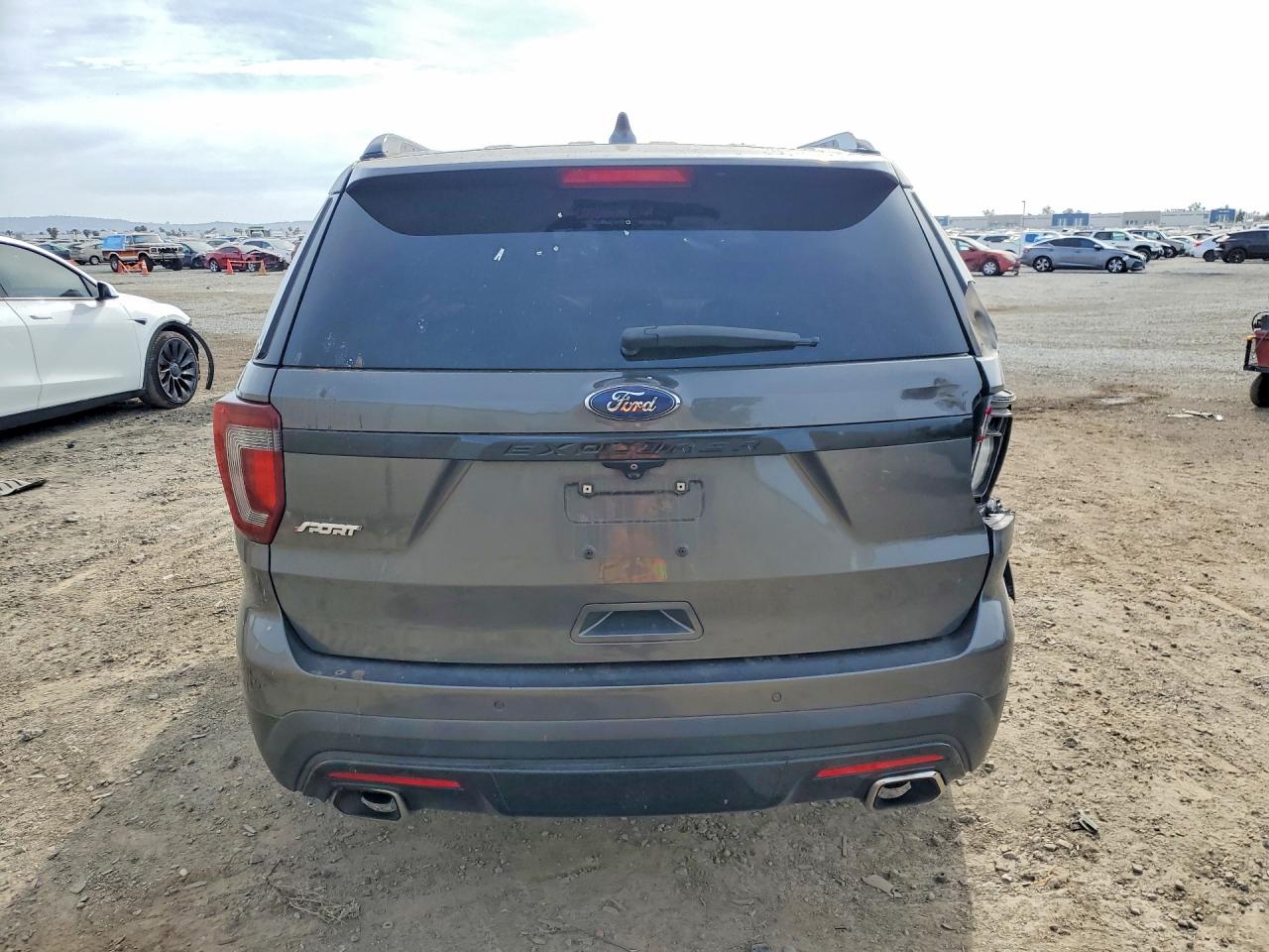 Ford Explorer Sport