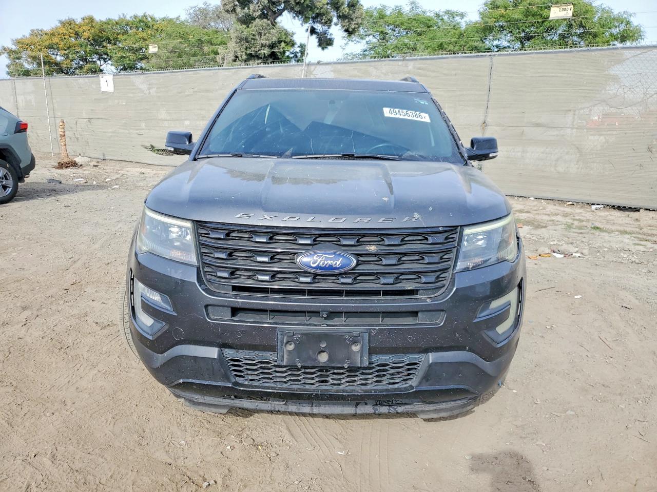 Ford Explorer Sport