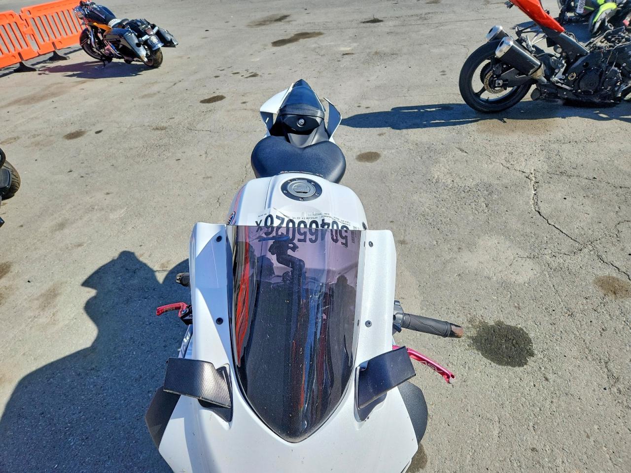 Yamaha Yzfr7