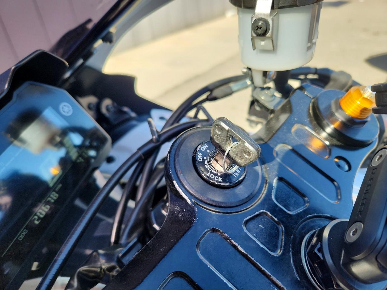 Yamaha Yzfr7