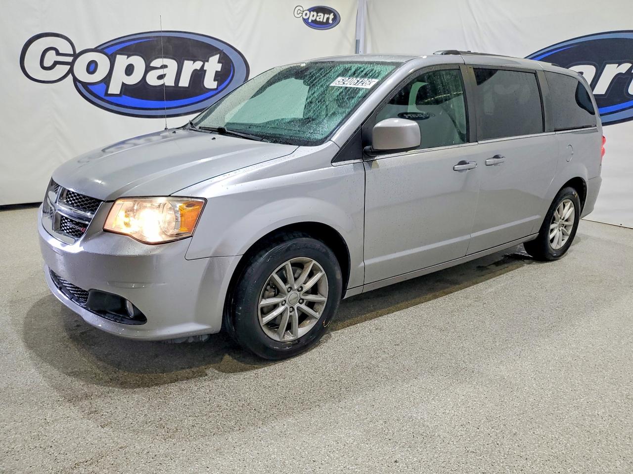 Salvage Dodge Caravan Image