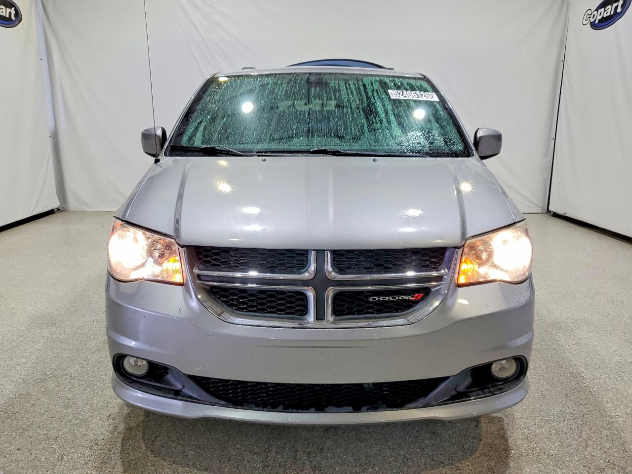 Dodge Caravan Sxt