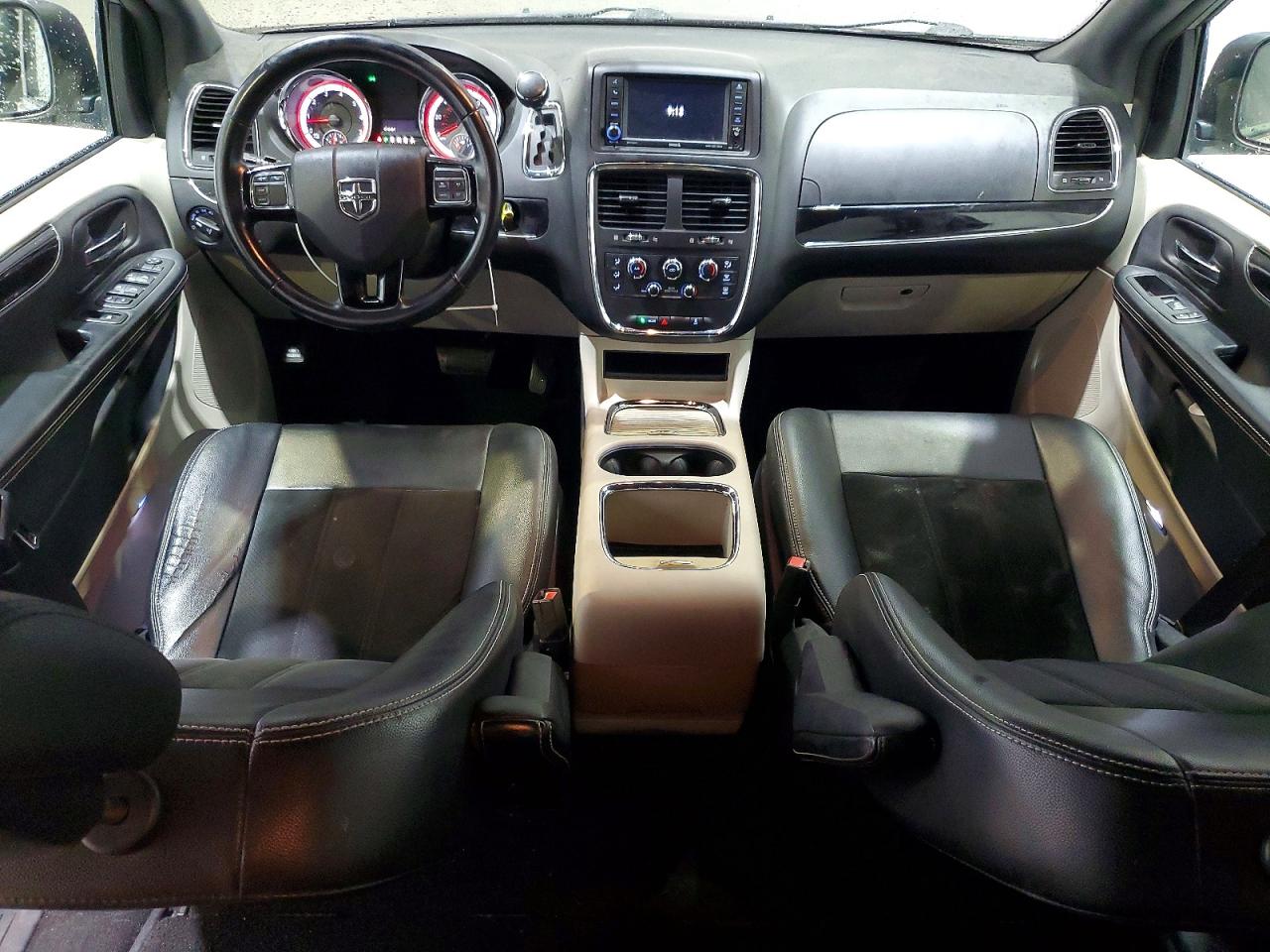 Dodge Caravan Sxt