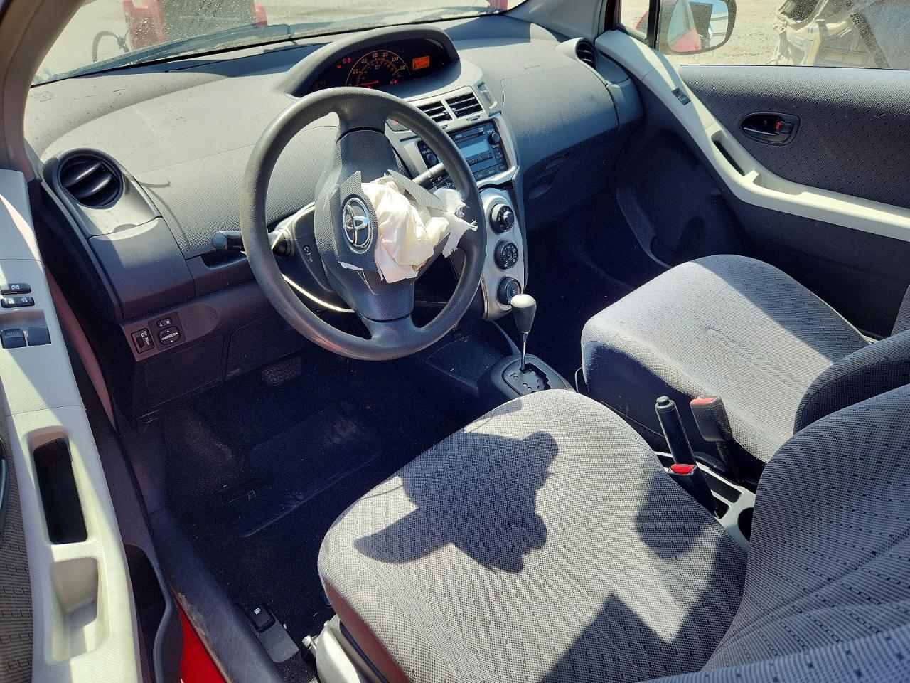 Toyota Yaris Base