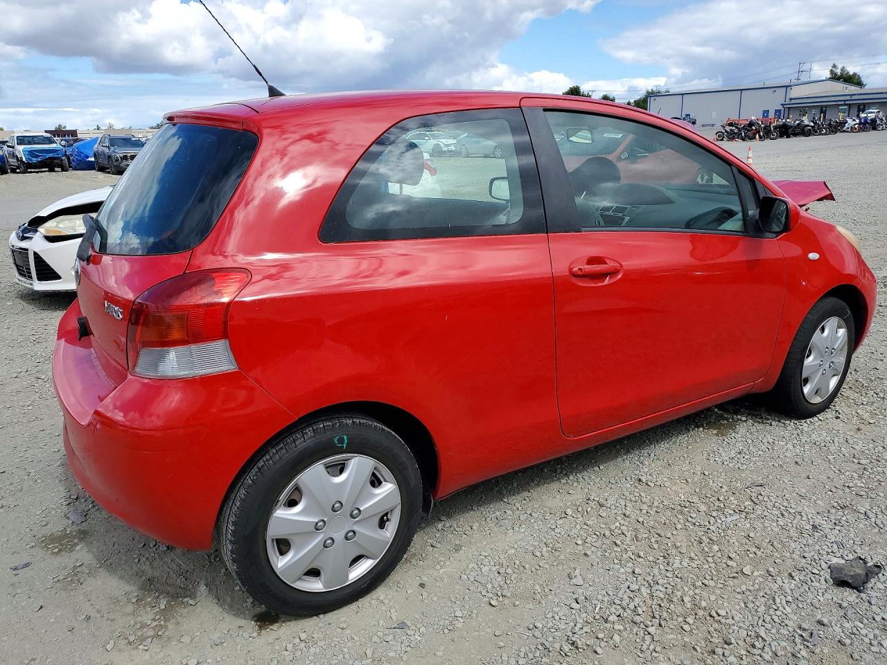 Toyota Yaris Base