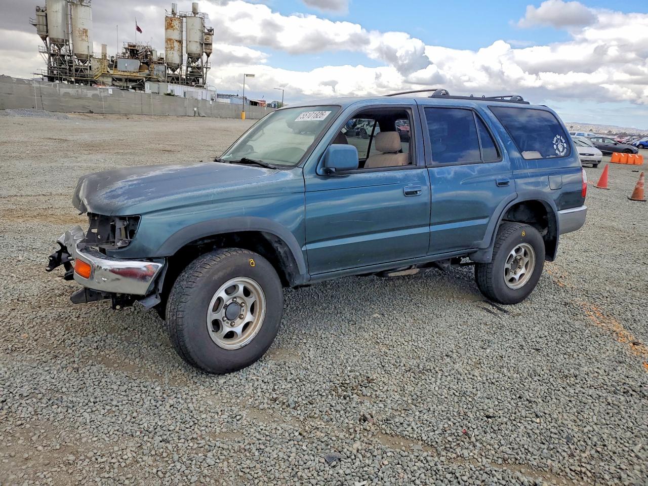 Salvage Toyota 4Runner Image