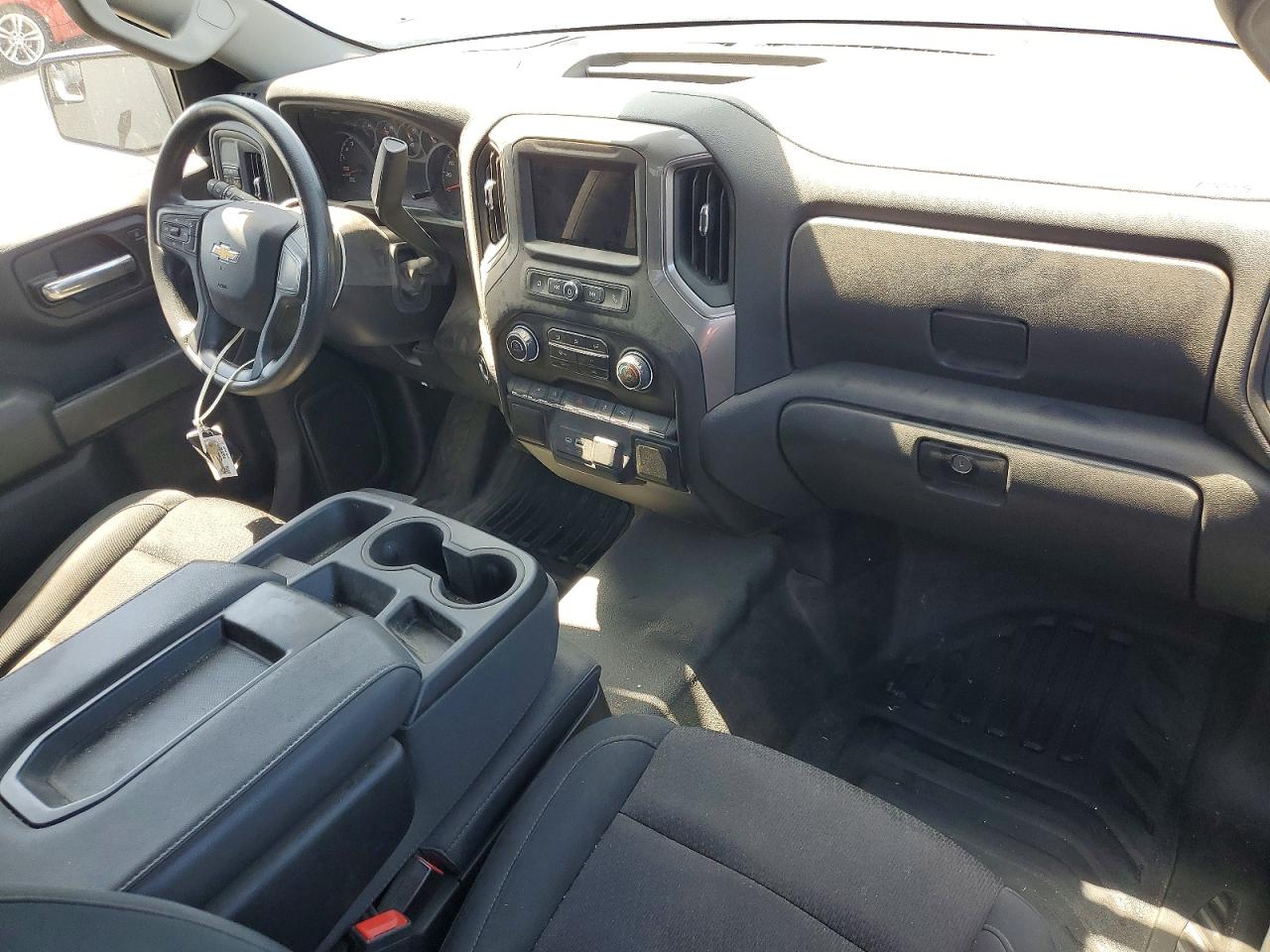 Chevrolet Silverado C1500