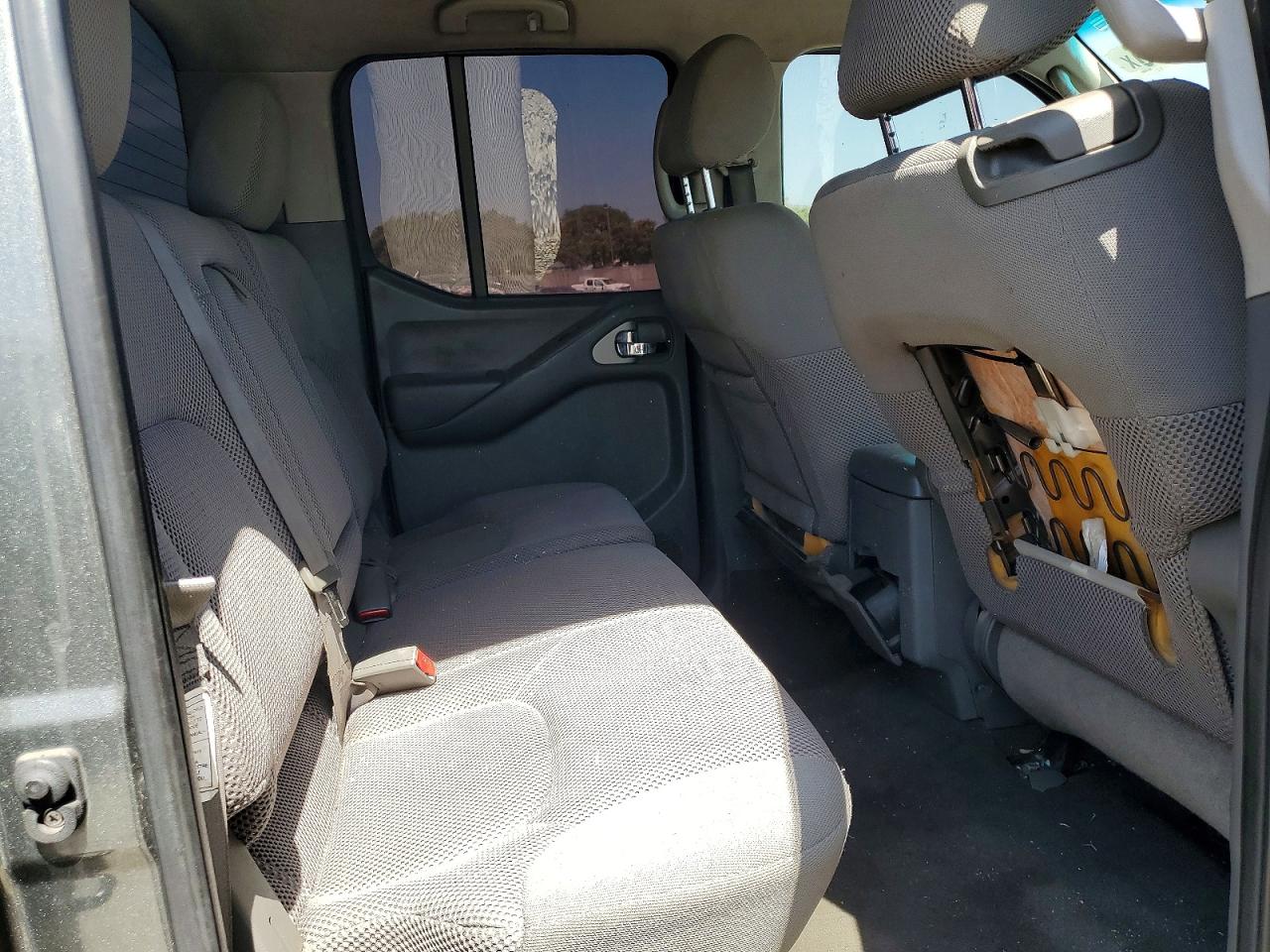 Nissan Frontier Se