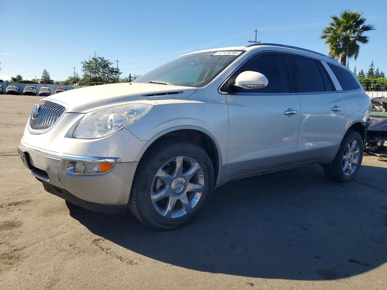 Salvage Buick Enclave Image