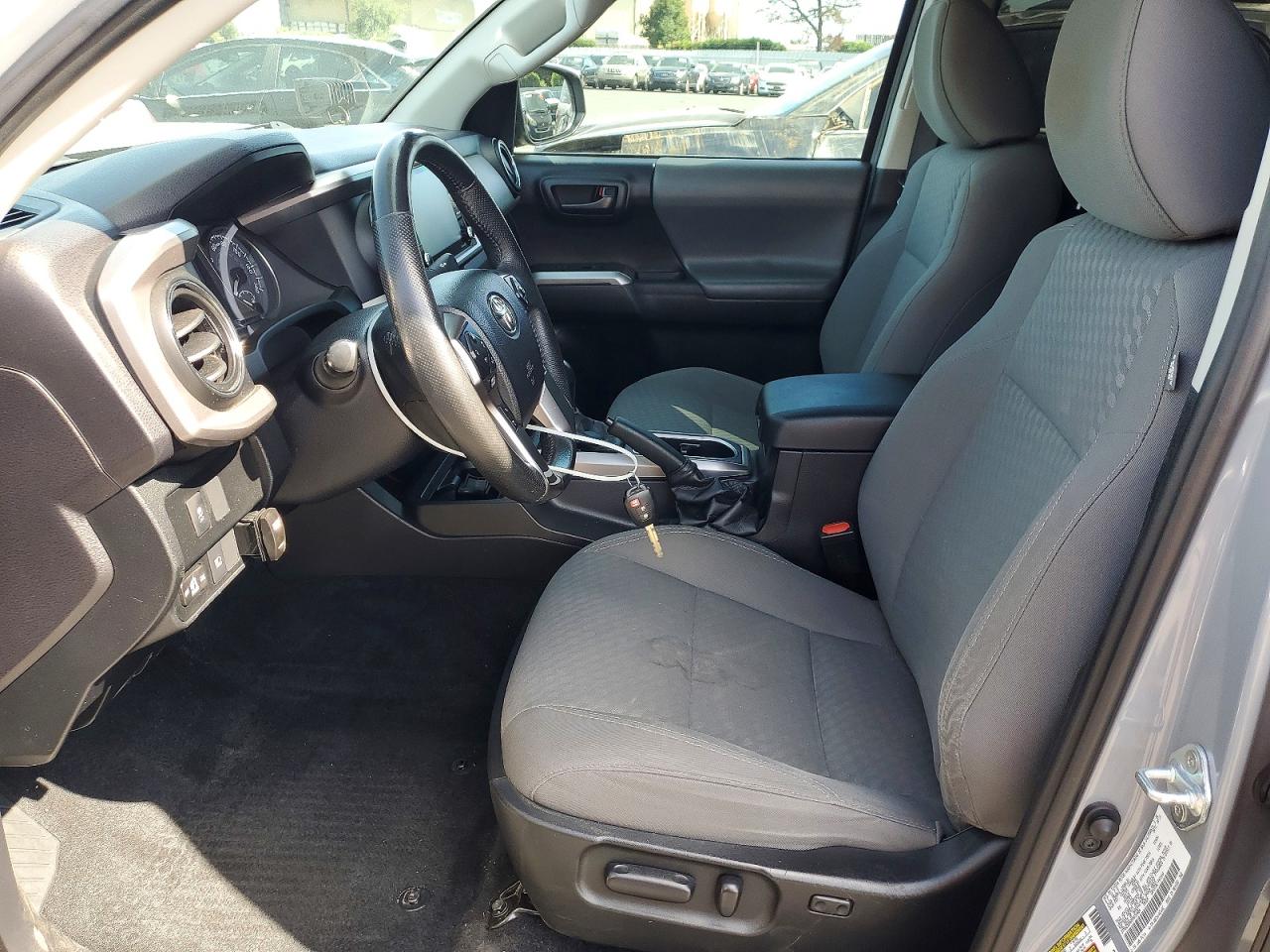 Toyota Tacoma Sr5 V6