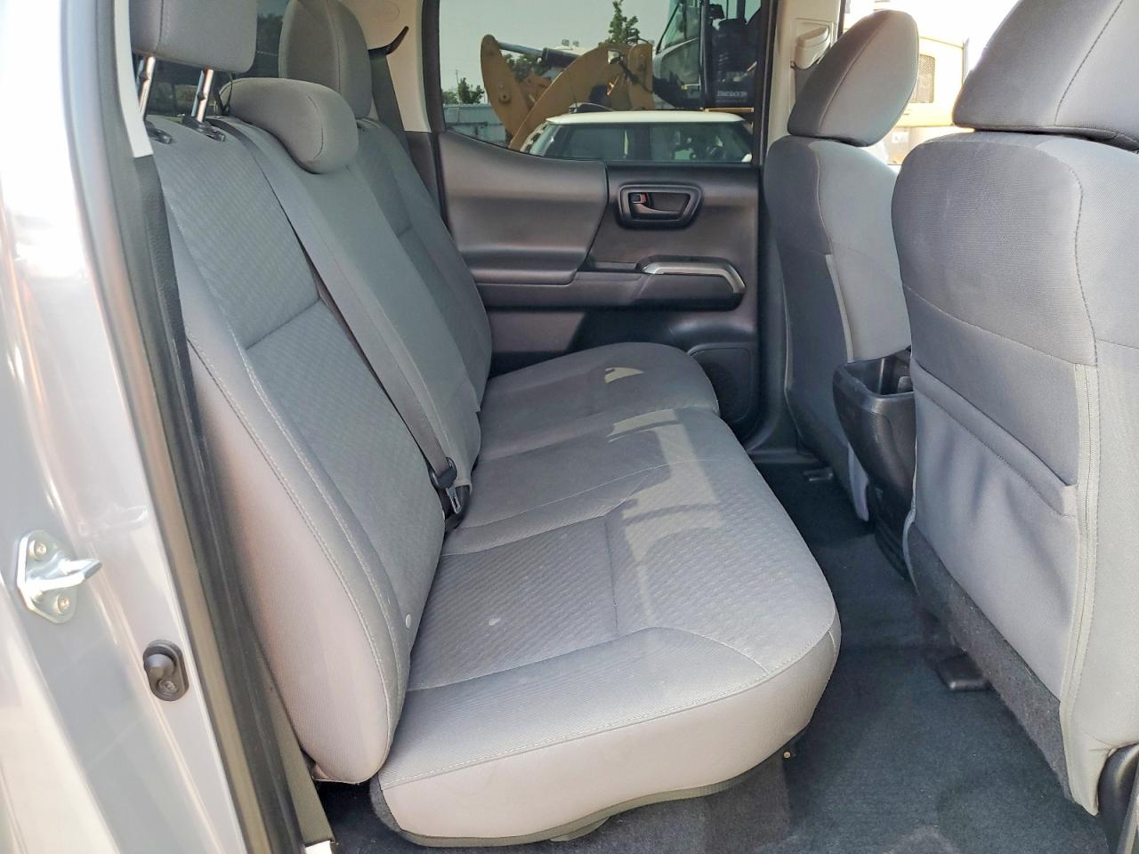 Toyota Tacoma Sr5 V6