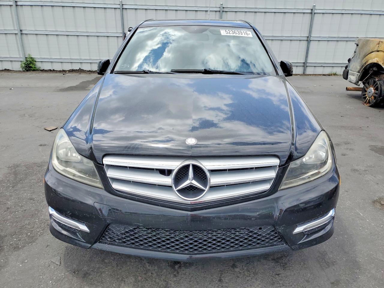 Mercedes-Benz C-Class 250