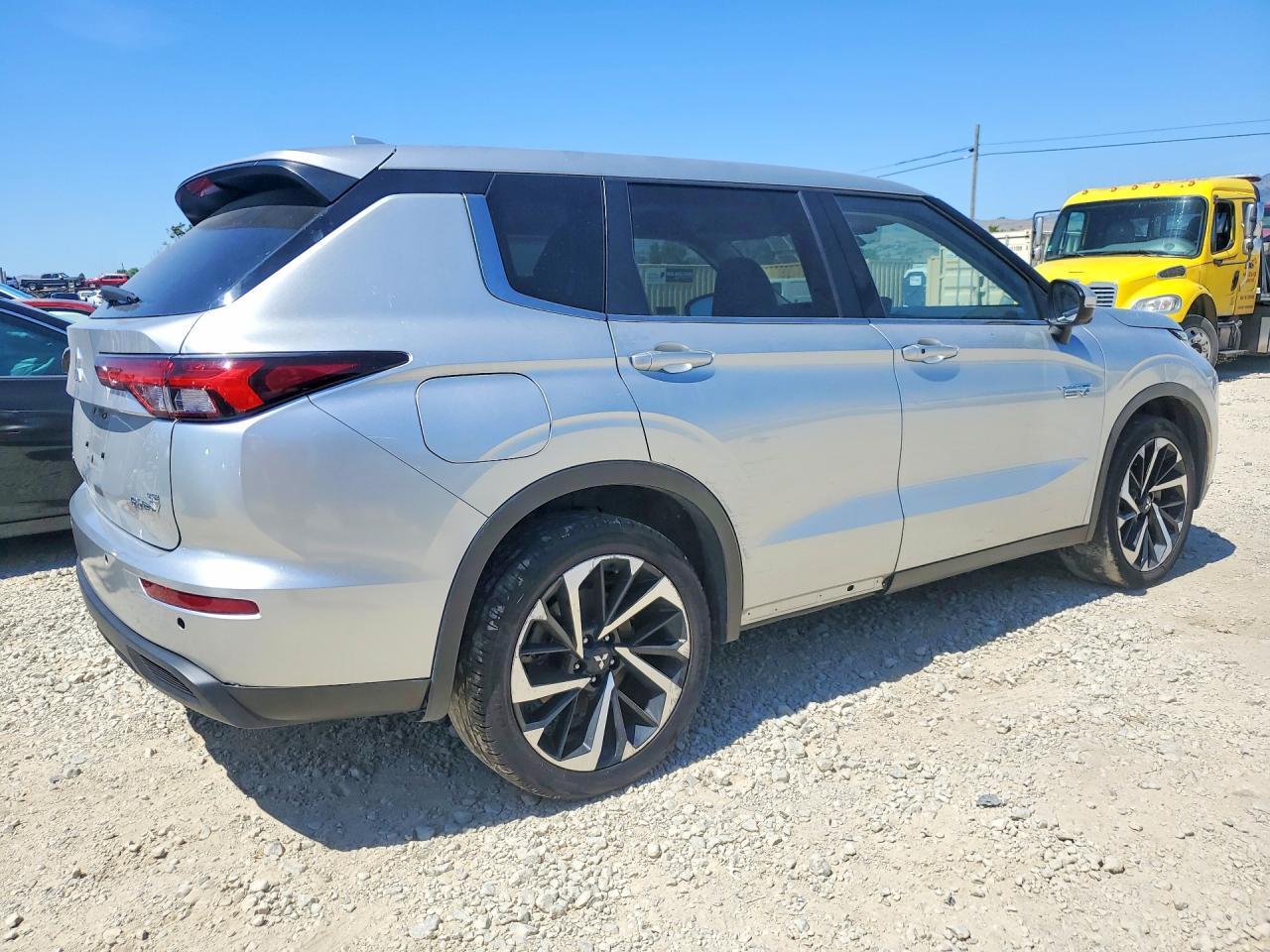 Mitsubishi Outlander Se