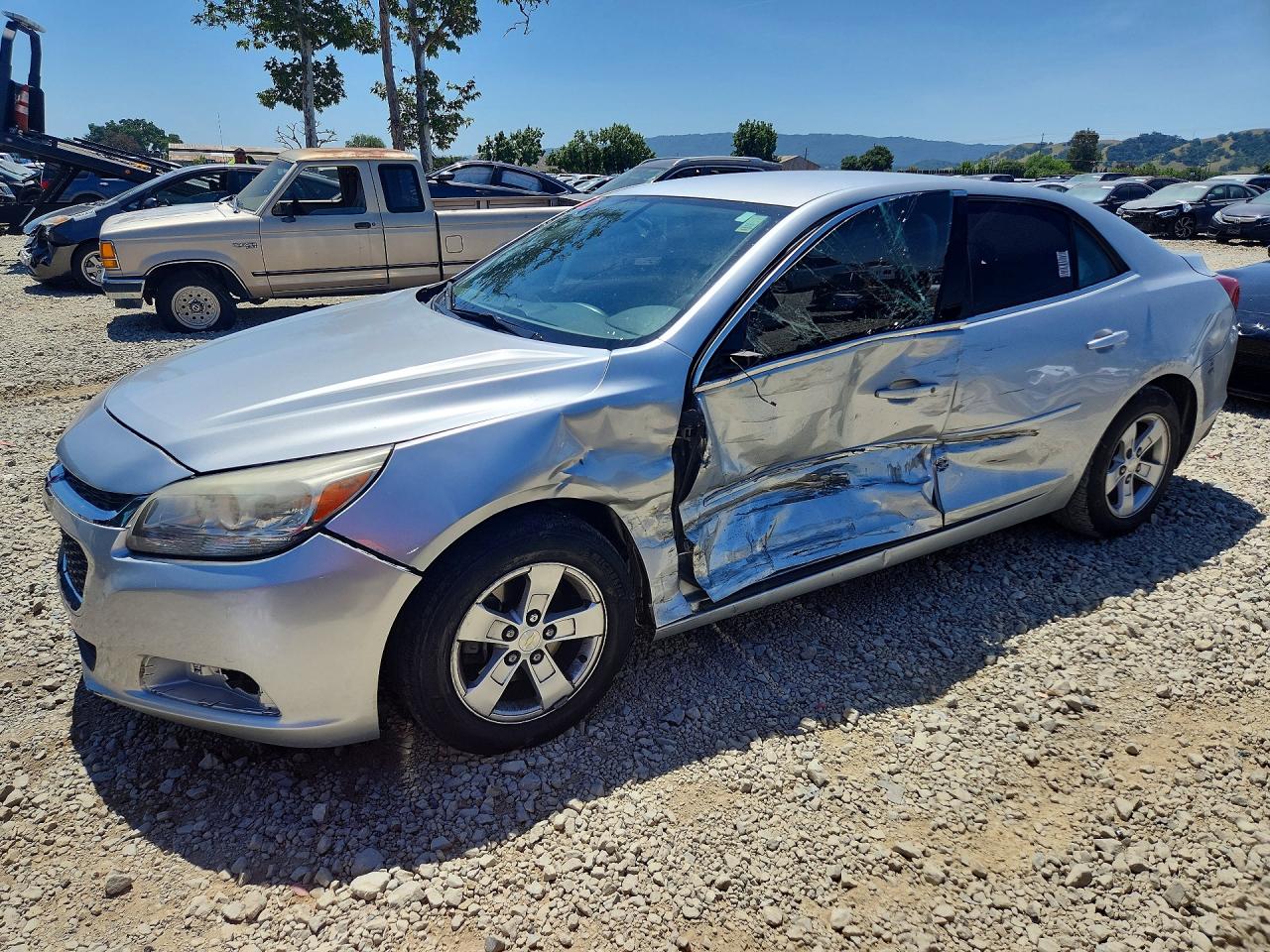 Salvage Chevrolet Malibu Image