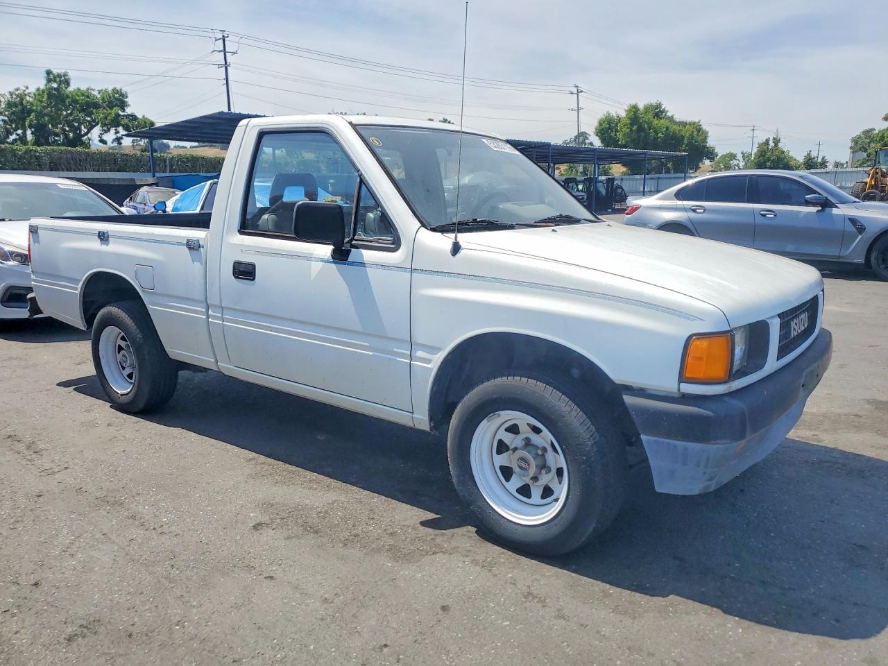 Isuzu Conventional Short Bed