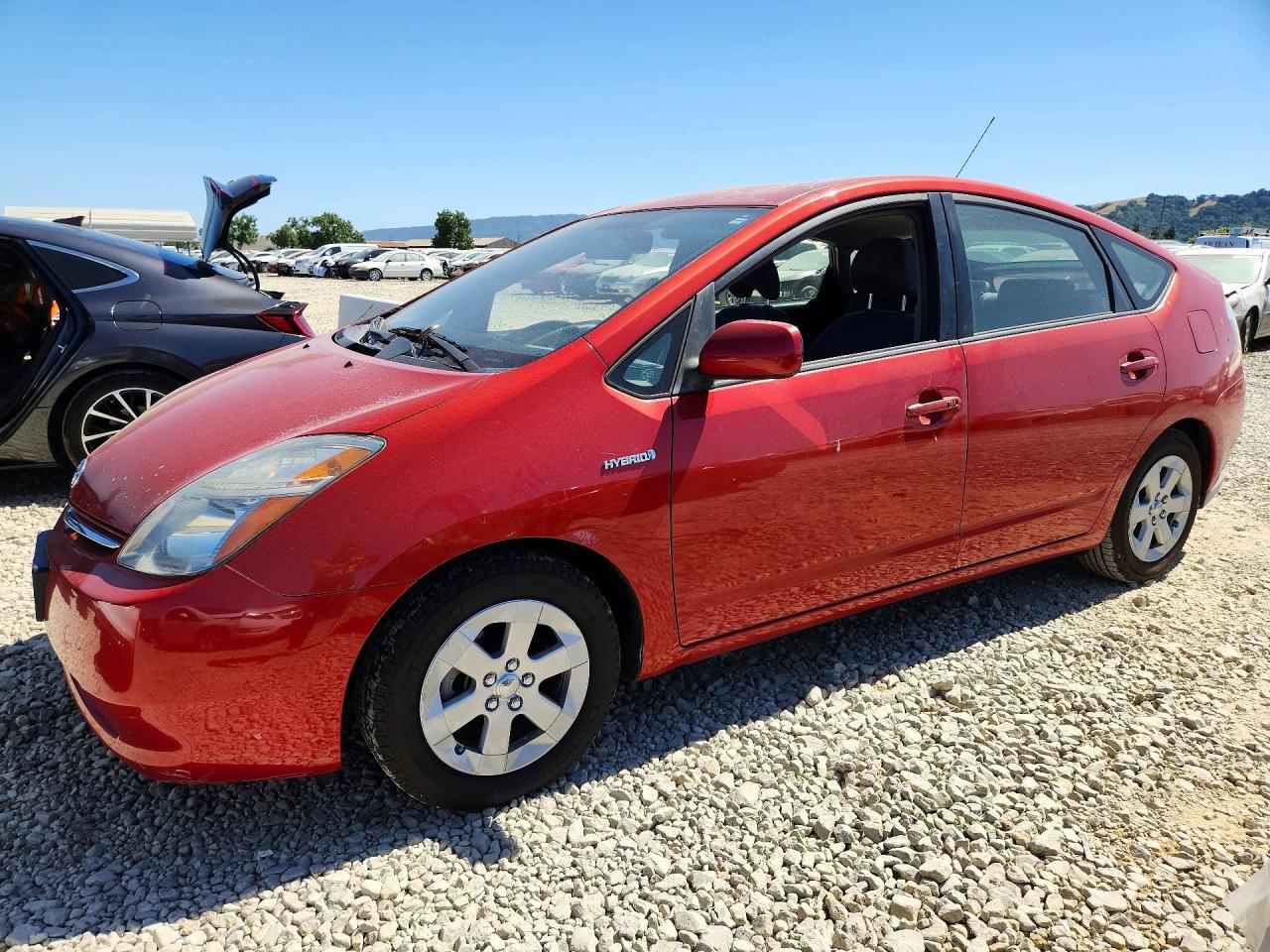 Salvage Toyota Prius Image
