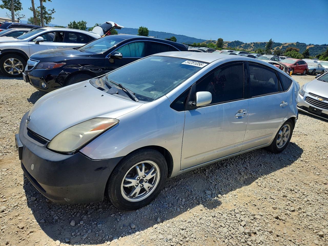 Salvage Toyota Prius Image